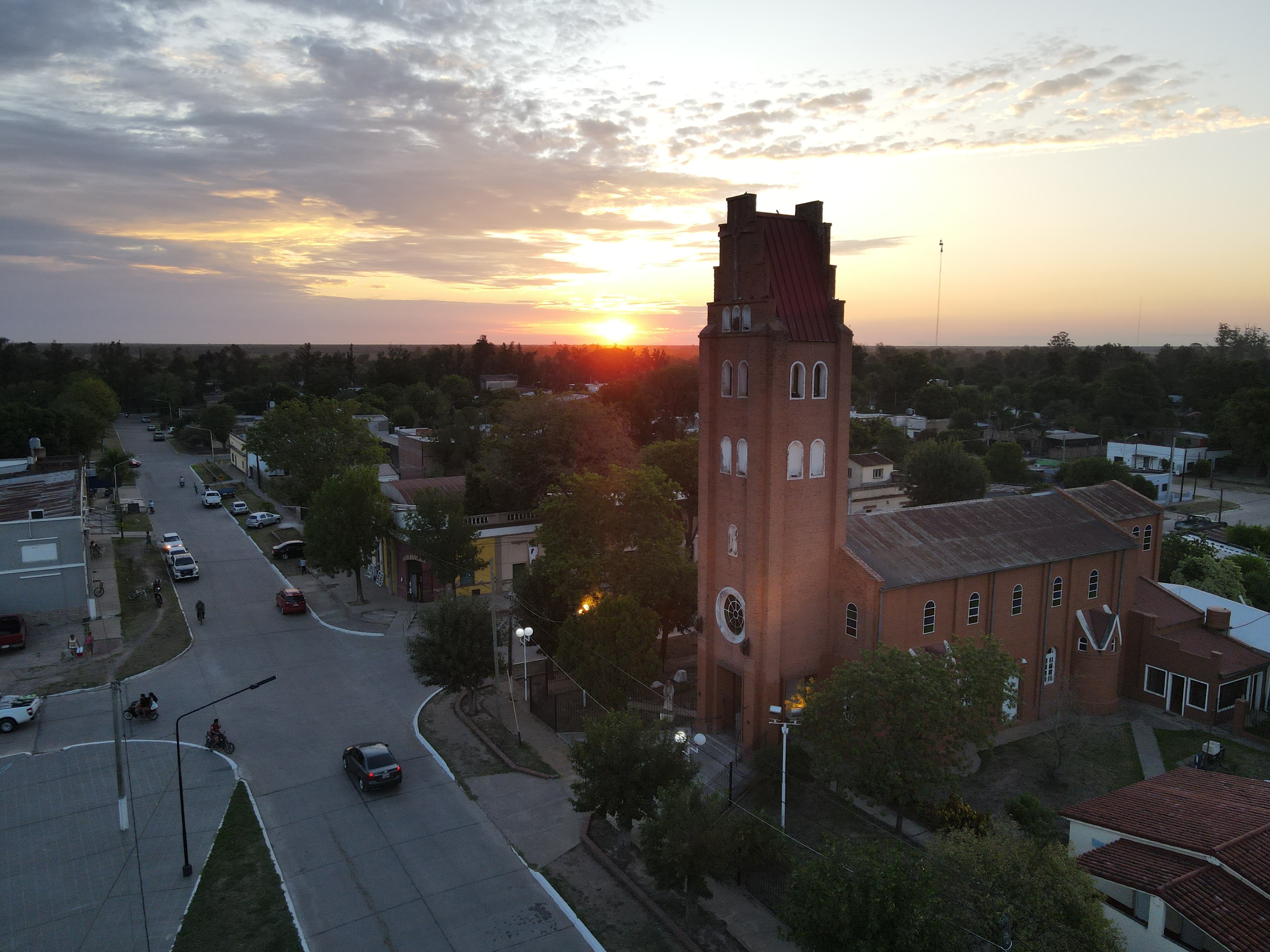 Nuestra Identidad y Raíces